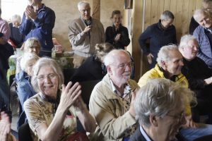 Publiek applaudisseert. Foto: Kim van Steenwijk